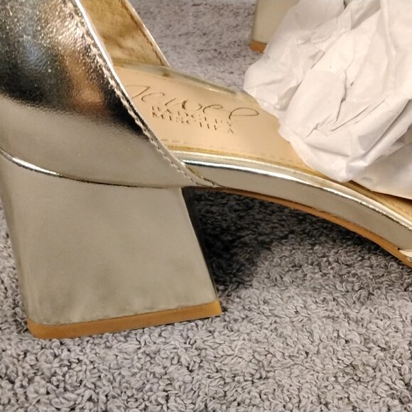 Jewel Badgley Mischka Fidelia Size 6.5 Gold Rhinestone Block Heel Sandals Nib - Picture 6 of 13